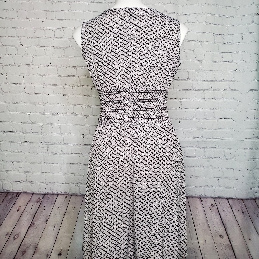 Adrienne Vittadini Gray & Black Geometric Design Sleevless Dress Size S - Picture 9 of 9